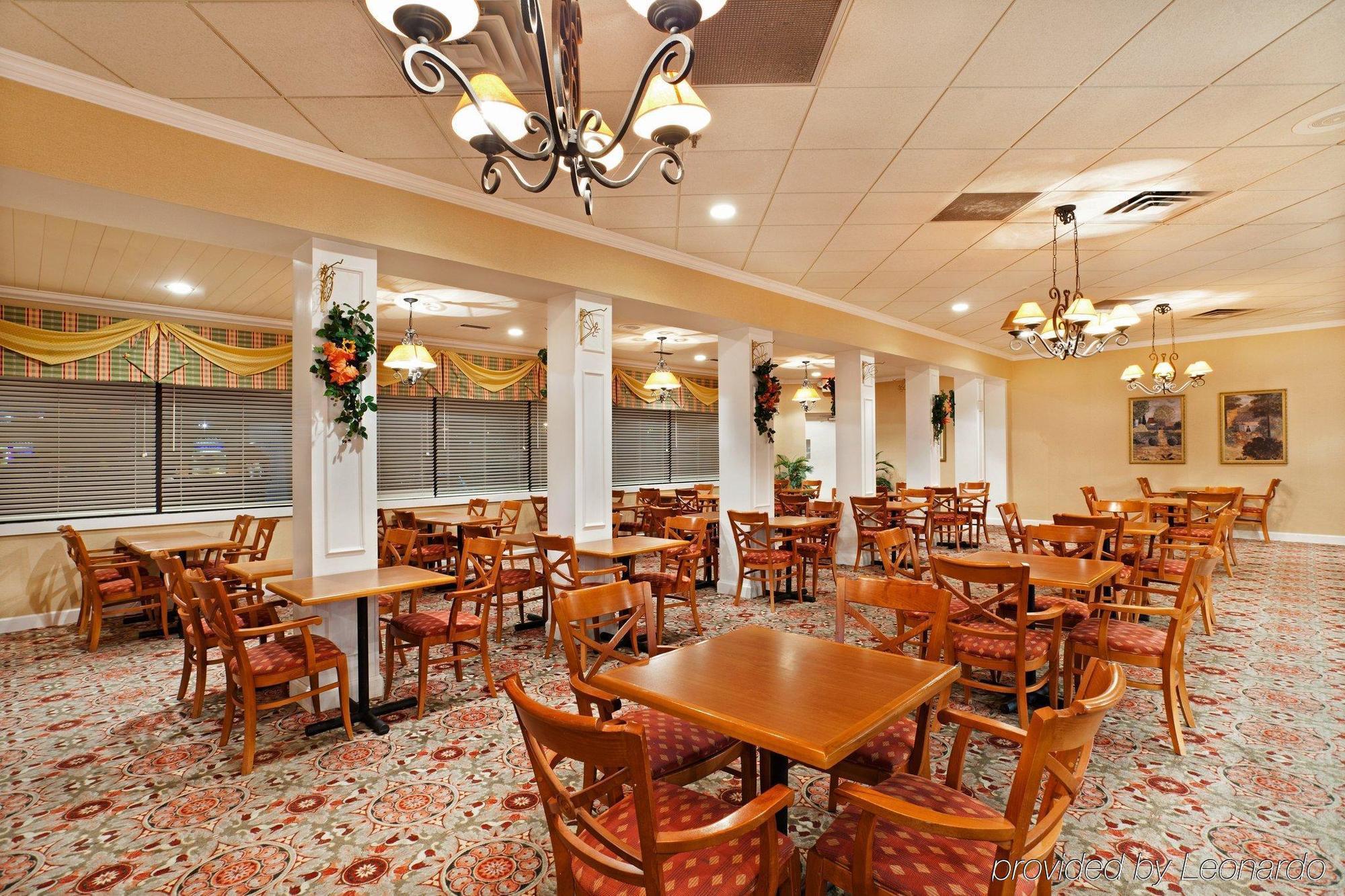 Holiday Inn Express Wilkesboro Restaurante foto